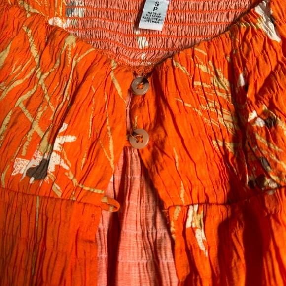 Urban outfitters orange floral bell sleeve top - Picture 5 of 5